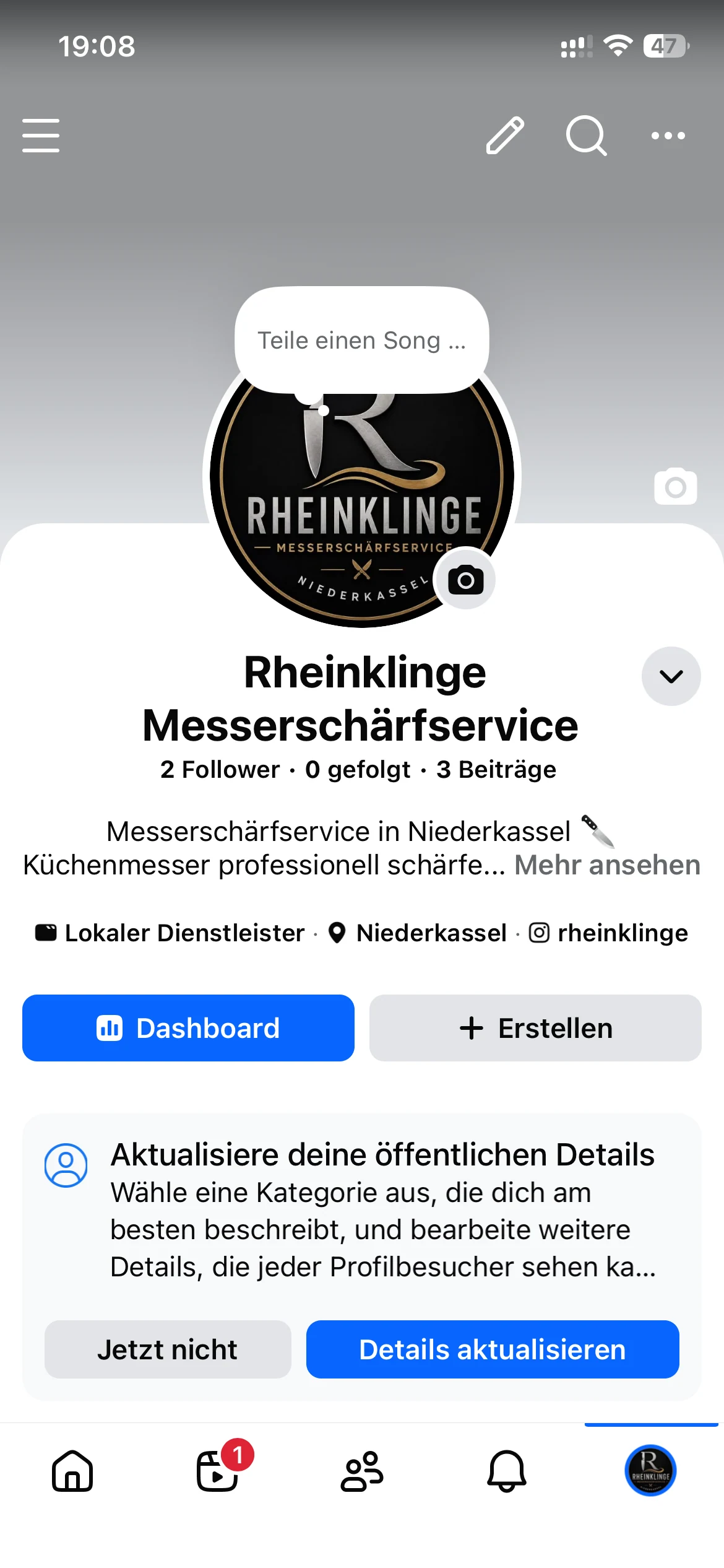 Facebook-Profil von Rheinklinge im modernen Smartphone